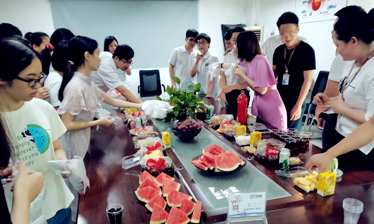 美好時光丨歡喜共度父親節(jié)，迎新同事下午茶